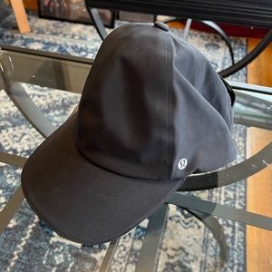 Lululemon hat (adjustable)